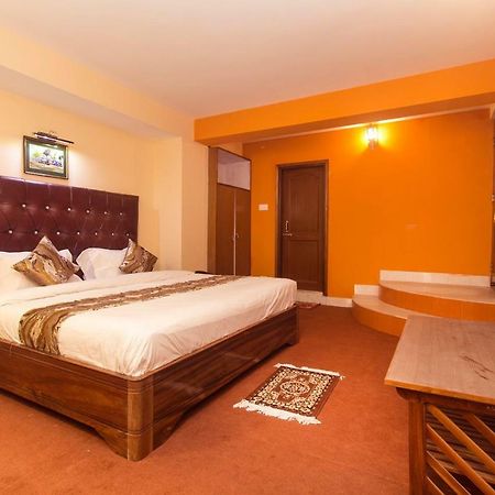 Oyo 12370 Royal Sarava Hotel Dardzsiling Kültér fotó