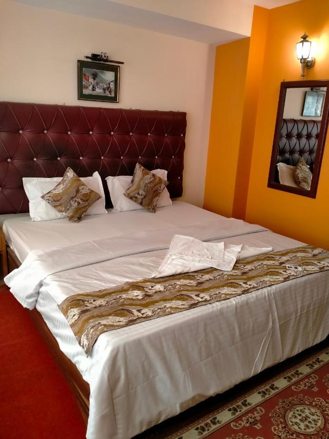 Oyo 12370 Royal Sarava Hotel Dardzsiling Kültér fotó