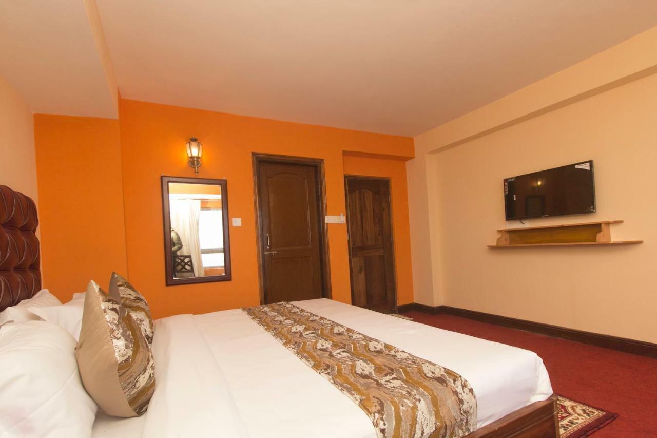 Oyo 12370 Royal Sarava Hotel Dardzsiling Kültér fotó