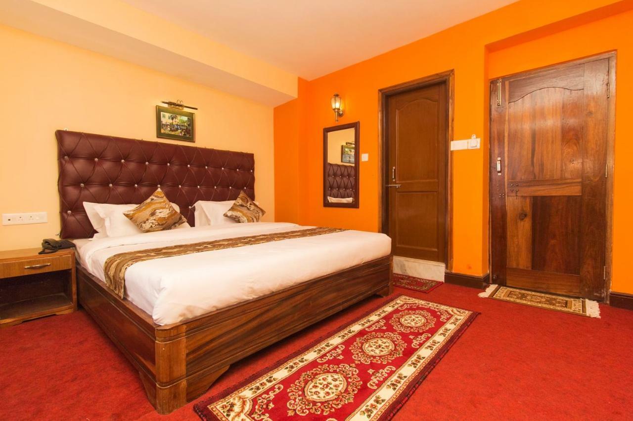 Oyo 12370 Royal Sarava Hotel Dardzsiling Kültér fotó