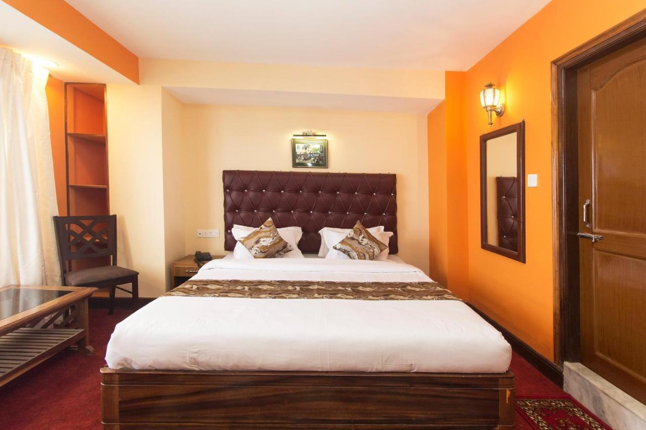 Oyo 12370 Royal Sarava Hotel Dardzsiling Kültér fotó